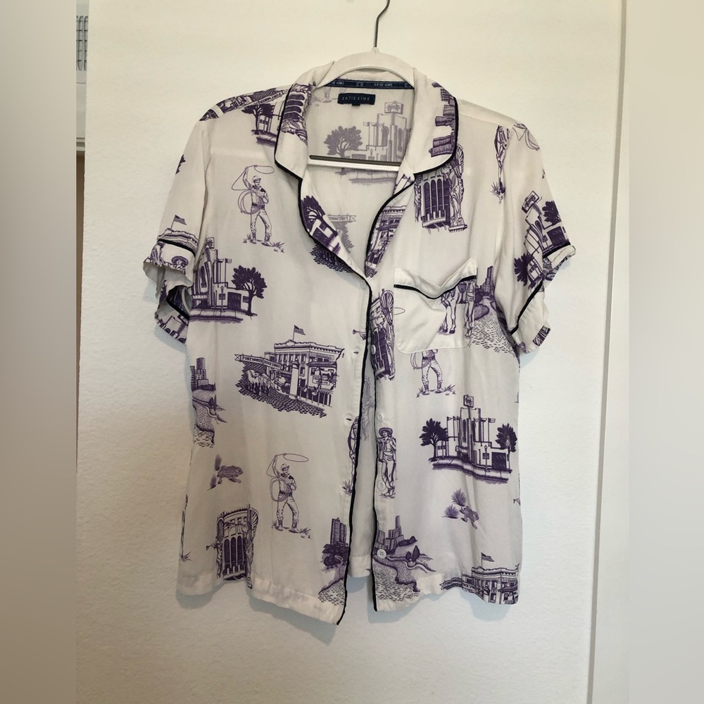 Katie K White Short-Sleeve Fort Worth Pajama Top with Purple Scenic Print M